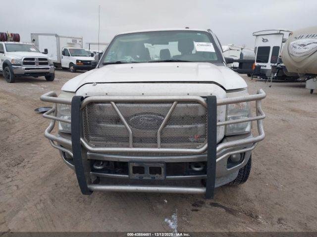 Ford F-350 Lariat Image 11