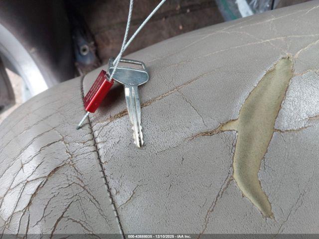 Toyota Land Cruiser Image 12