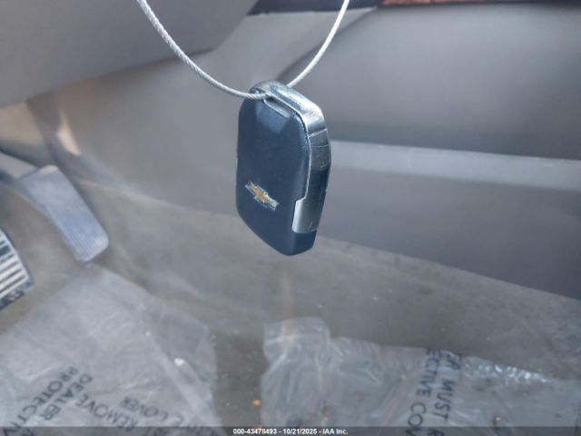 Chevrolet Suburban 1500 Ltz Image 7