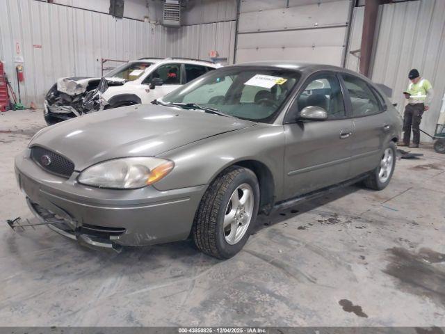 Ford Taurus Se Image 2