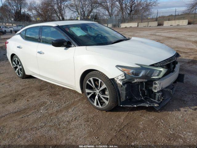  Salvage Nissan Maxima