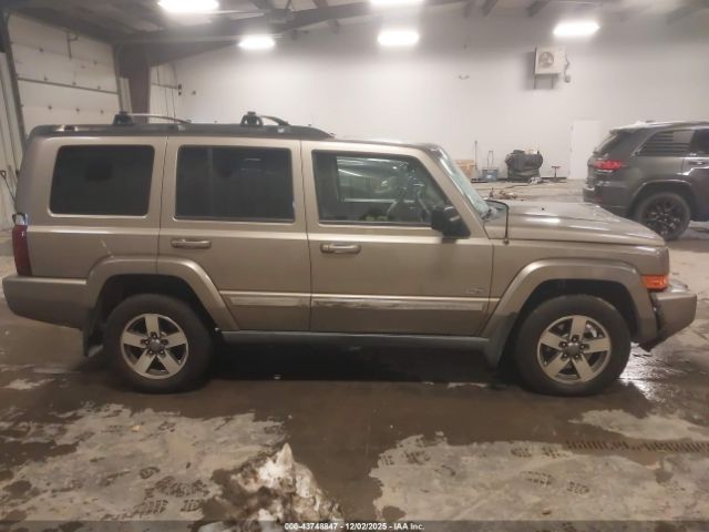 Jeep Commander Image 15