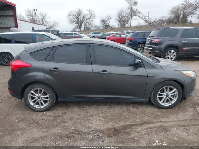 Ford Focus Se Image 12