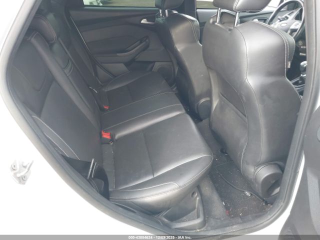 Ford Focus St Image 2