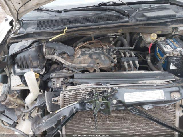 Chrysler Town & Country Touring Image 7