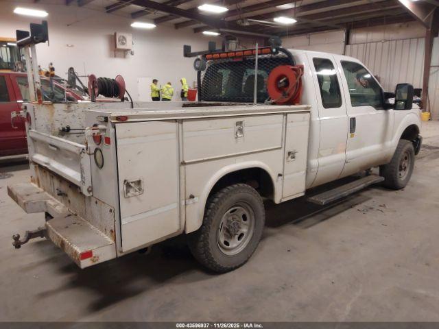 Ford F-250 Xl Image 5