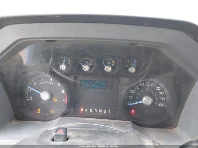 Ford F-250 Xl Image 9