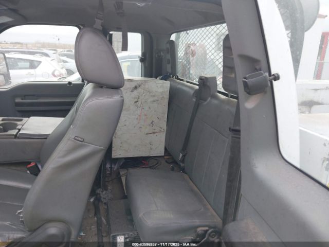 Ford F-250 Xl Image 11