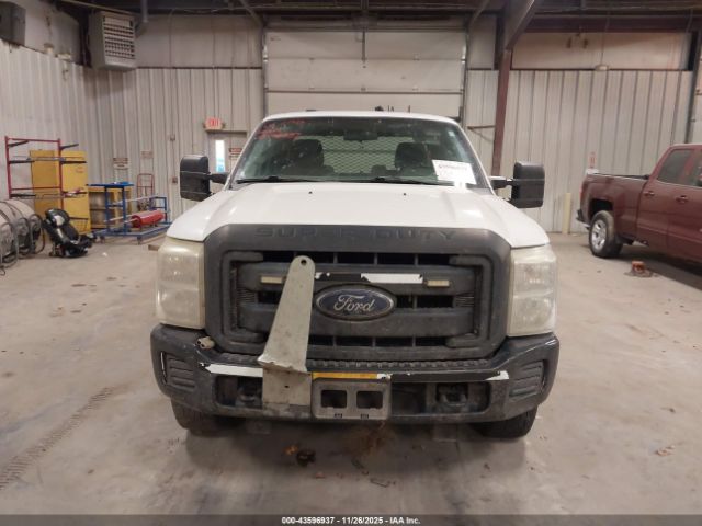 Ford F-250 Xl Image 2