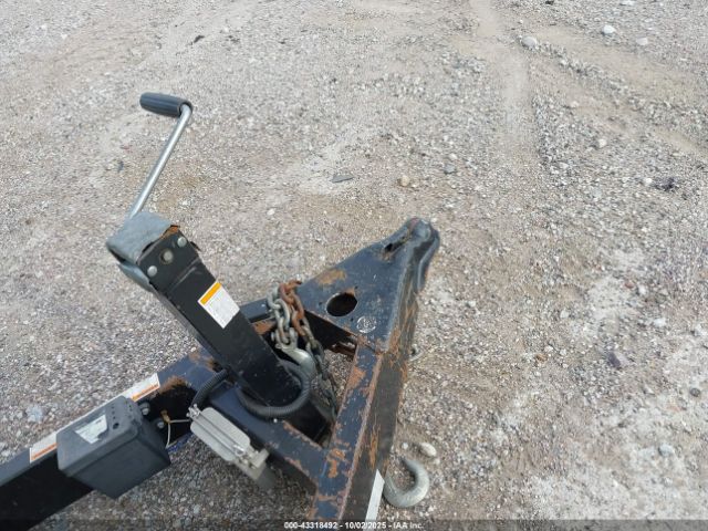 Sharp Trailer Image 9