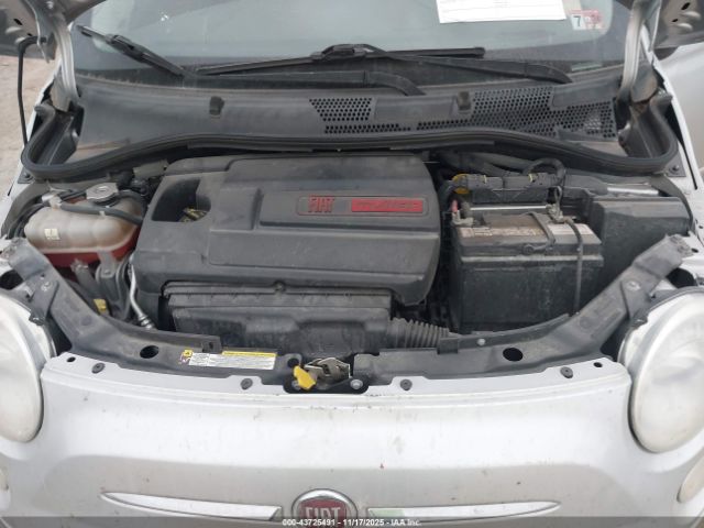 FIAT 500 Lounge Image 4