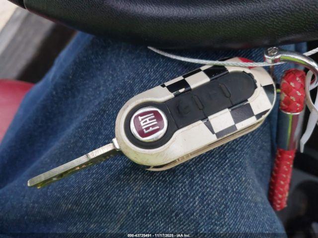 FIAT 500 Lounge Image 5