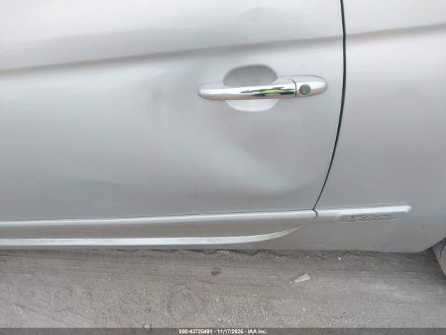 FIAT 500 Lounge Image 13