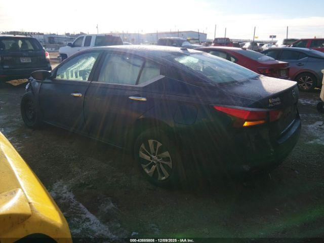 Nissan Altima 2.5 S Image 13