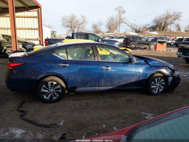 Nissan Altima 2.5 S Image 15