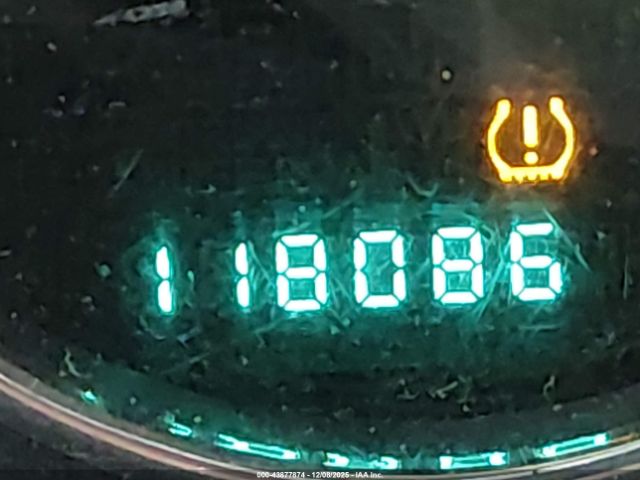 Jeep Wrangler Sahara Image 17