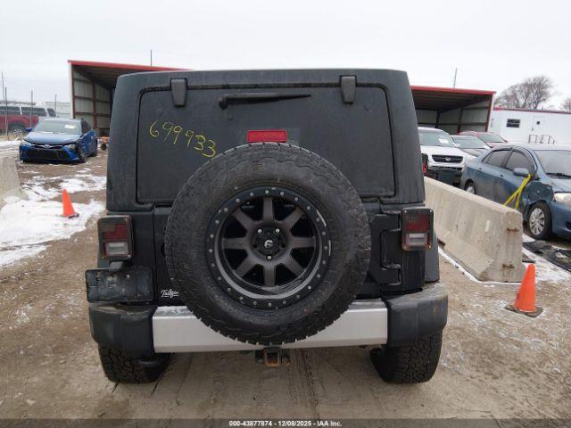 Jeep Wrangler Sahara Image 13