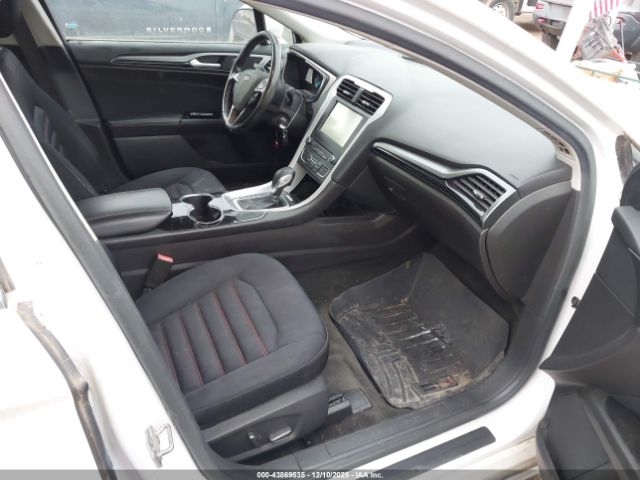 Ford Fusion Se Image 10