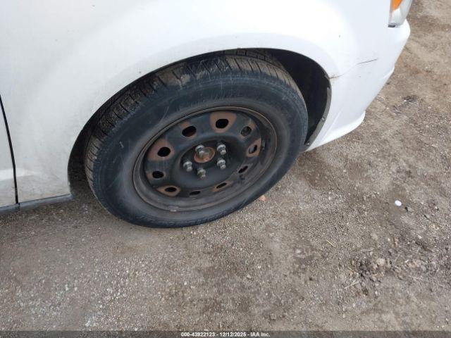 Dodge Grand Caravan American Value Pkg Image 12