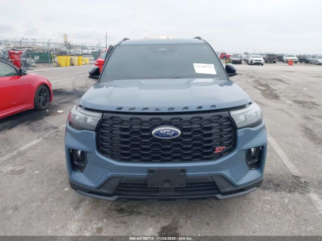 Ford Explorer St Image 9