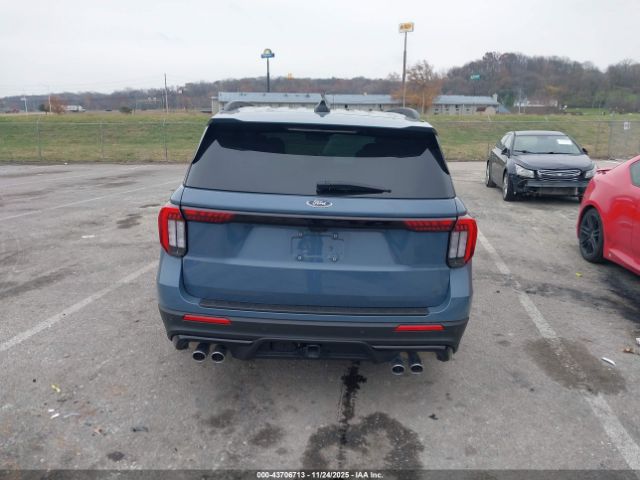 Ford Explorer St Image 6