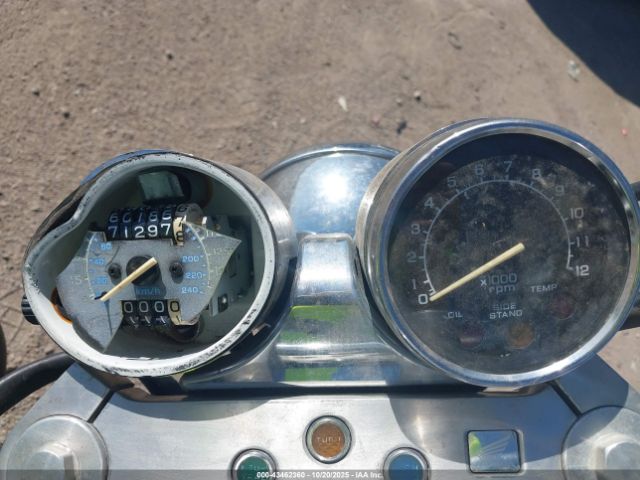 Honda Vf750 Cd Image 6