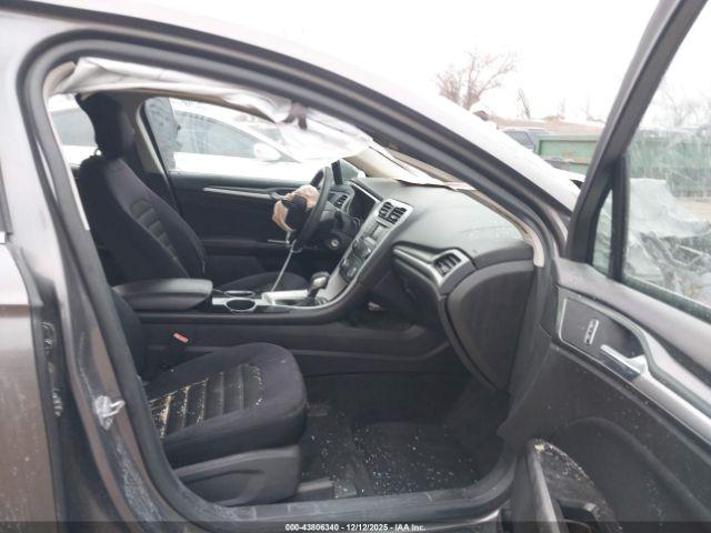 Ford Fusion Se Image 10