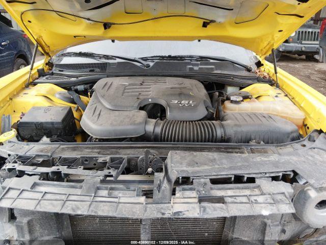 Dodge Challenger Gt Awd Image 10