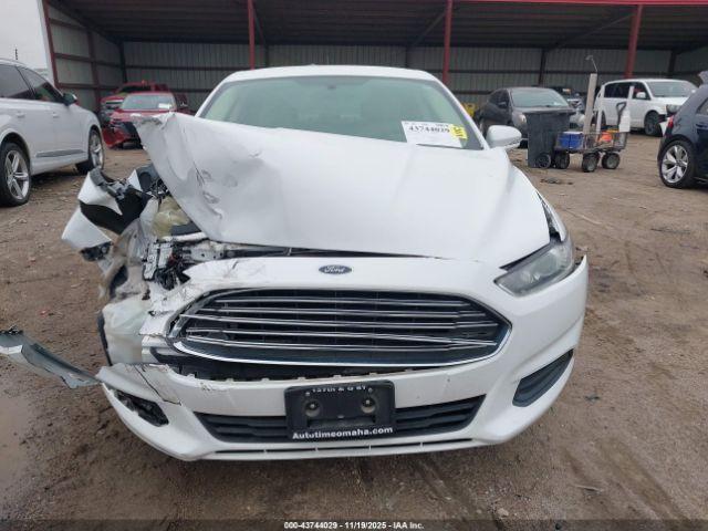 Ford Fusion Se Image 7