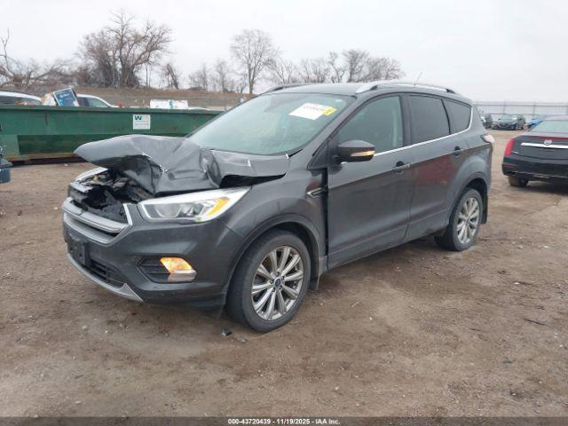 Ford Escape Titanium Image 3