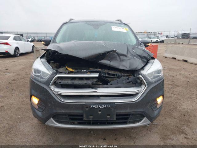 Ford Escape Titanium Image 11