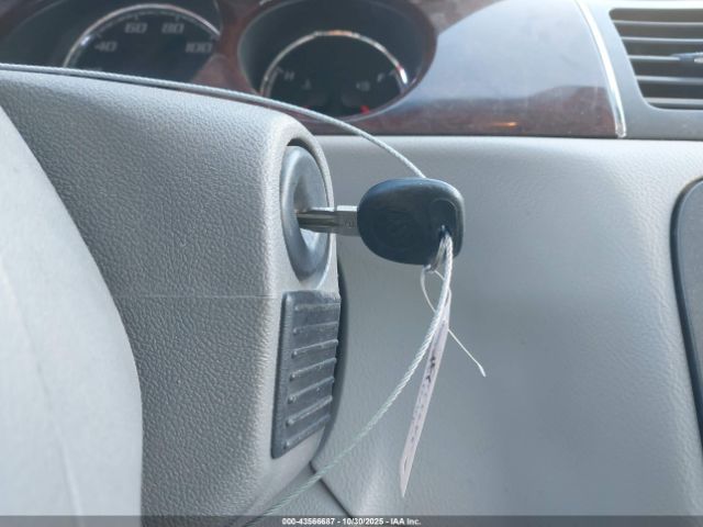 Buick Lucerne Cxl Image 10