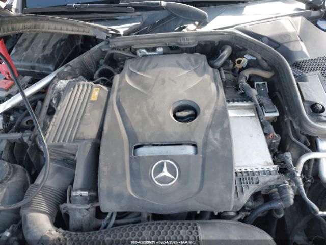 Mercedes-Benz C-Class Image 12