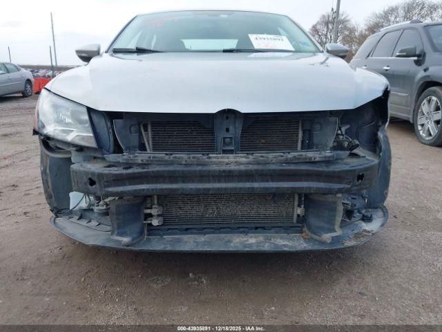 Volkswagen Passat 2.5l Sel Premium Image 2