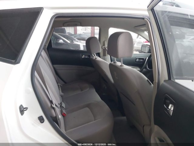 Nissan Rogue S Image 13