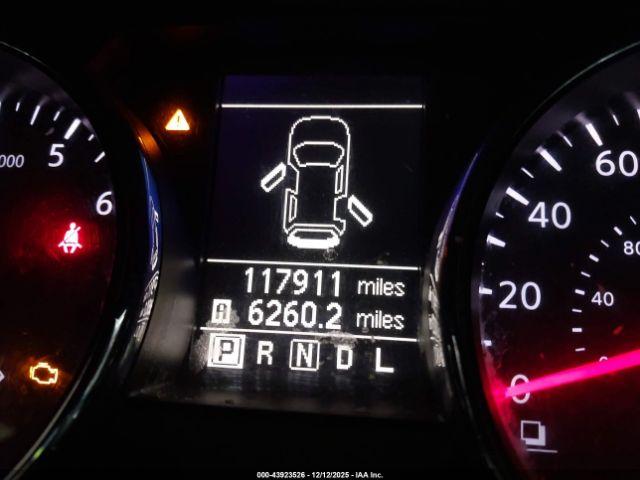 Nissan Rogue S Image 9