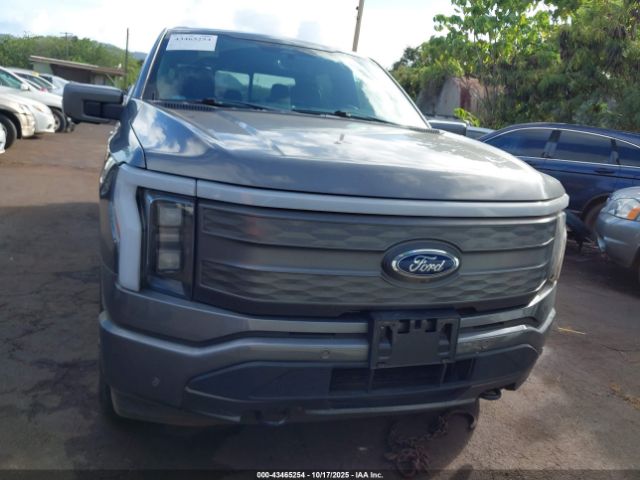 Ford F-150 Lariat Image 13