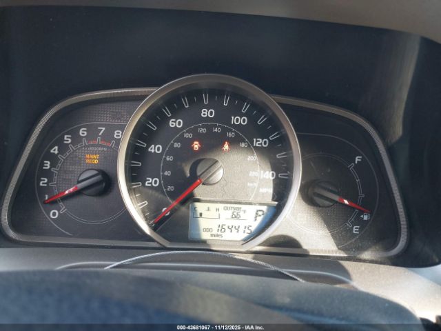 Toyota RAV4 Le Image 8