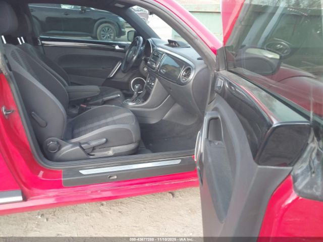 Volkswagen Beetle 2.0t Turbo Image 14