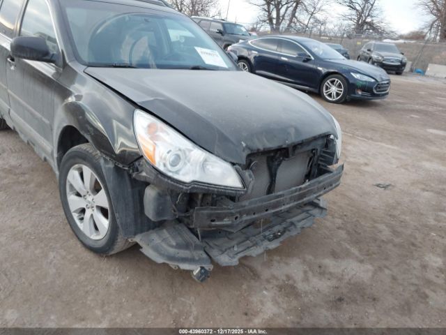 Subaru Outback 2.5i Limited Image 2