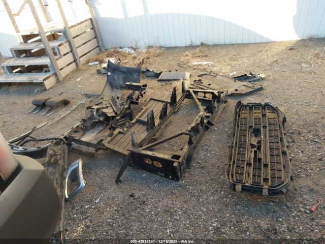 GMC Yukon Slt Image 16