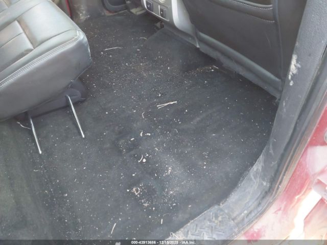 Ford F-150 Lariat Image 3