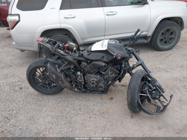 Honda Cb1000 Ra Image 8