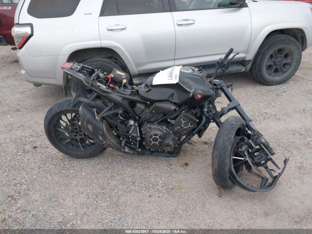 Honda Cb1000 Ra Image 8