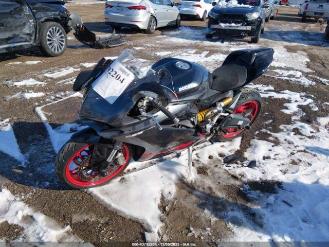 Ducati Superbike 959 Panigale Image 10