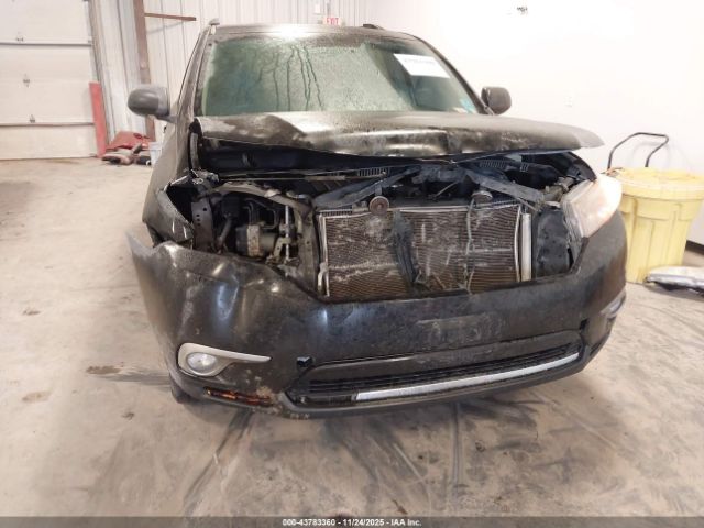 Toyota Highlander Limited V6 Image 4