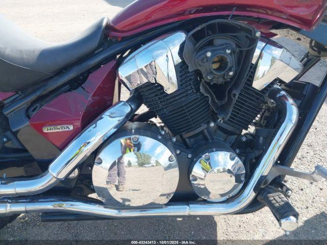 Honda Vt1300 Cr Image 16