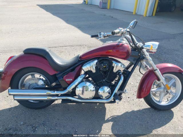 Honda Vt1300 Cr Image 12