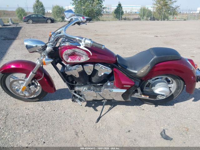 Honda Vt1300 Cr Image 15