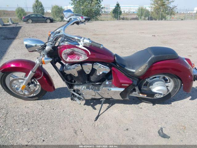 Honda Vt1300 Cr Image 15